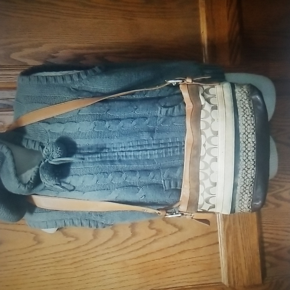 🛍Coach Suede and Leather Striped Signature Shoulder Bag🛍